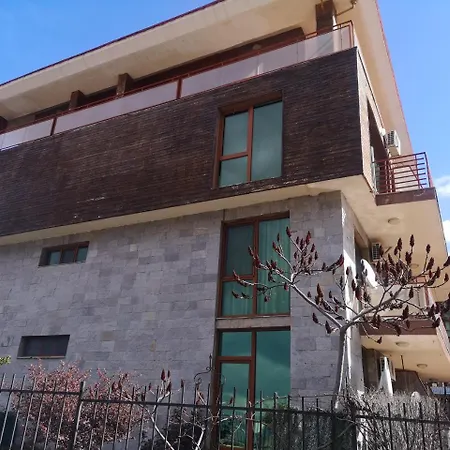 Dizz Vacation Estate * Burgas