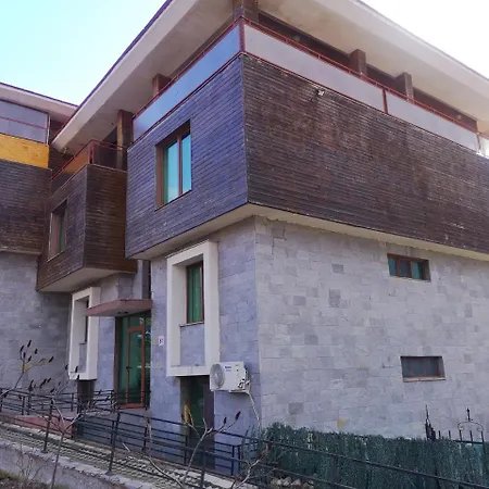 Dizz Vacation Estate Aparthotel