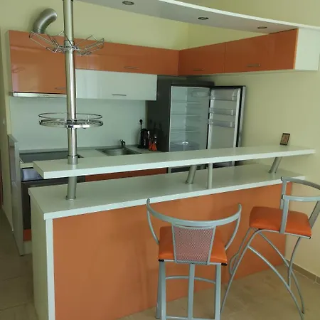 Dizz Vacation Estate * Burgas City